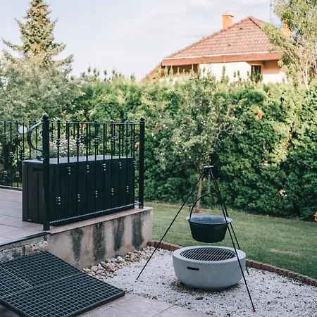Balatoni Est Tatil Evi