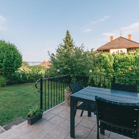 Tatil Evi Balatoni Est